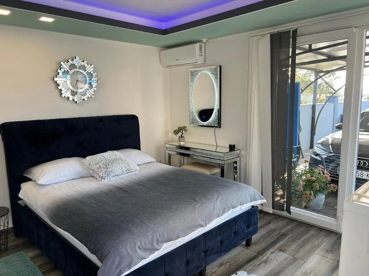 Luxury Villa With A Swimming Pool Fazana - 21792