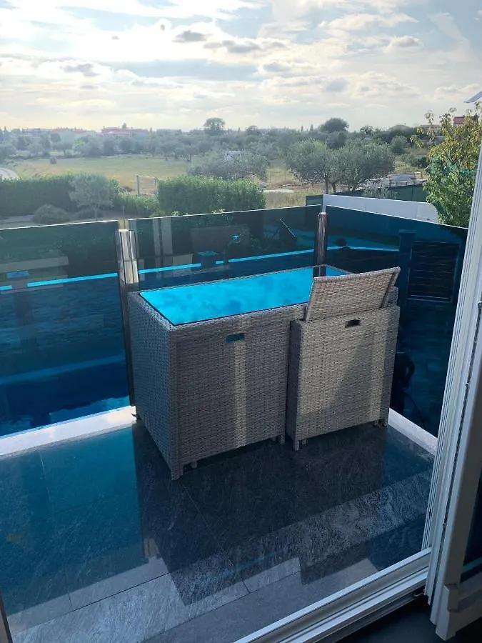 Luxury Villa With A Swimming Pool Fazana - 21792