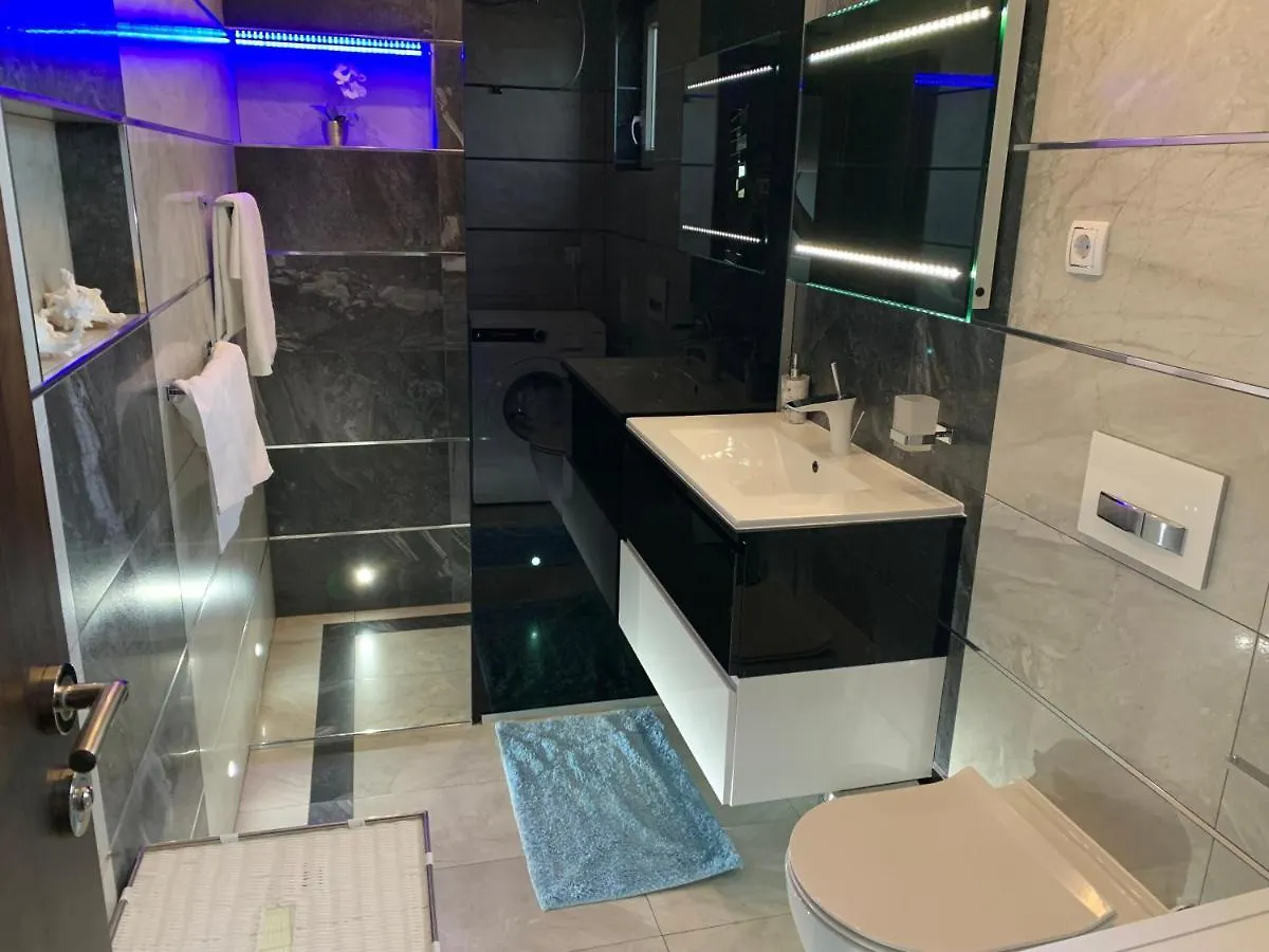 Luxury Villa With A Swimming Pool Fazana - 21792